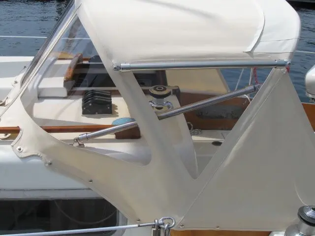 Gemini Marine Products pusher bars give perfect tensioning every time