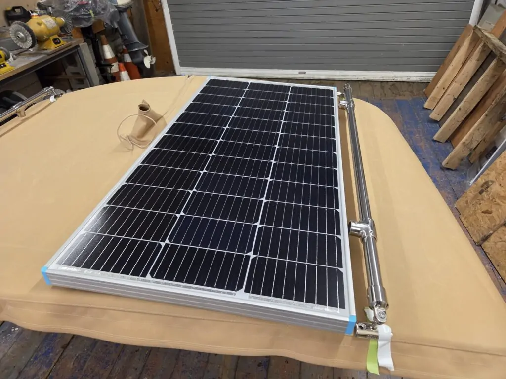 Aligning panel mounts